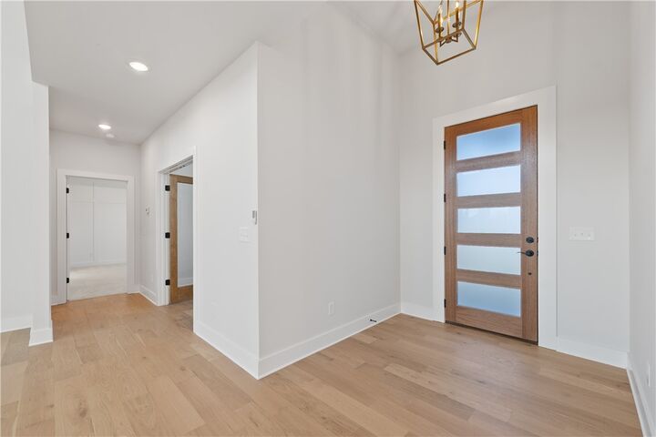 Property Photo: 100 Collins Way AR 72719