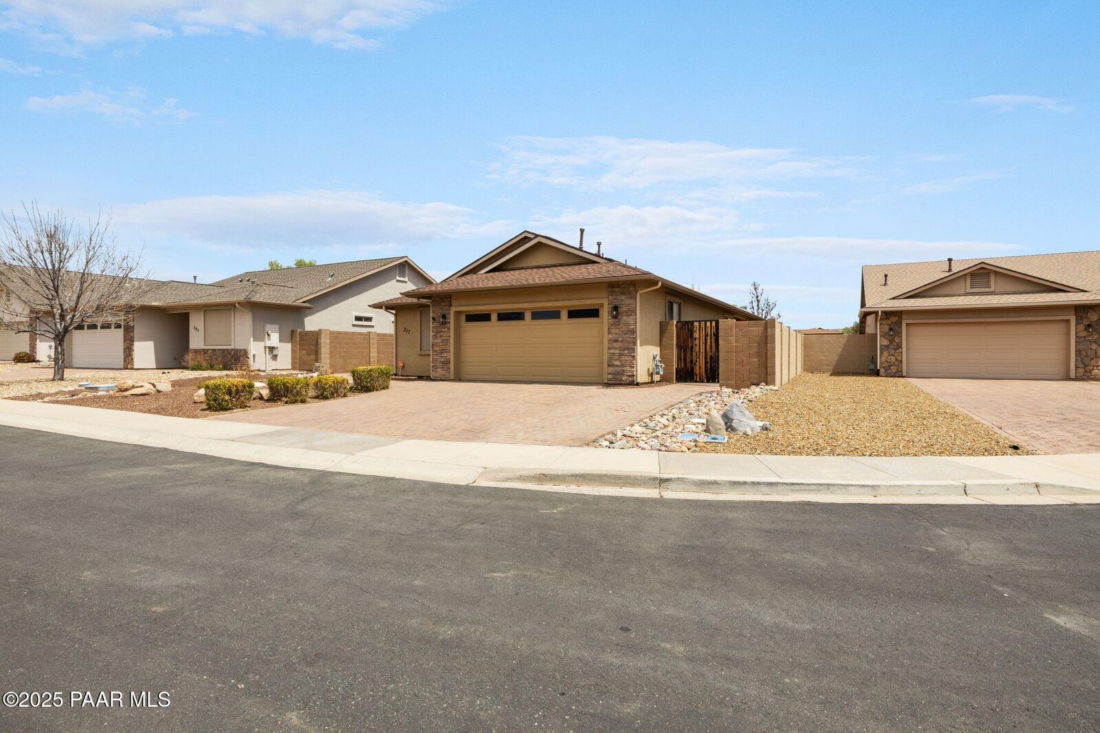 Property Photo:  317 N La Paz Street  AZ 86327