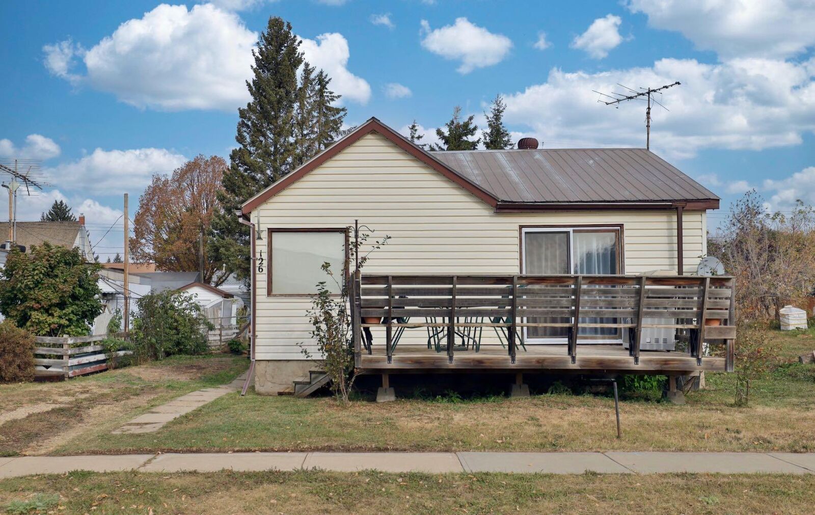 Property Photo: 126 Alberta Street AB T0B 3L0