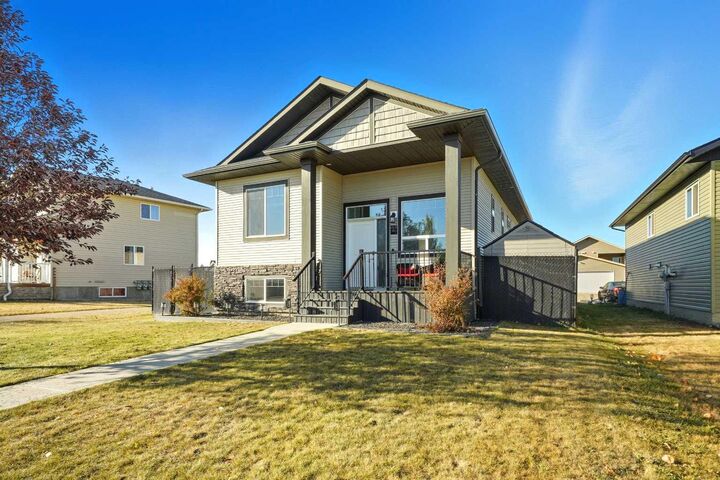 Property Photo:  22 Mackenzie Ranch Way  AB T4L 0A7 