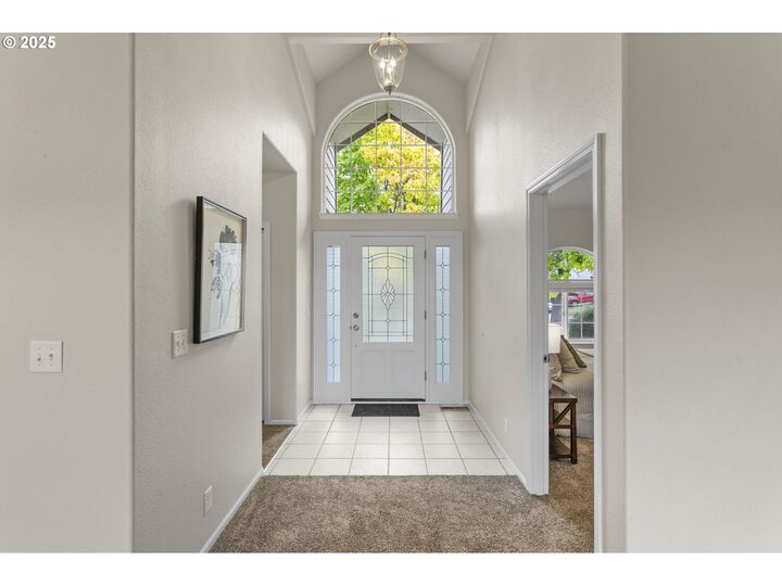 Property Photo: 1656 Iron Horse Rd OR 97402
