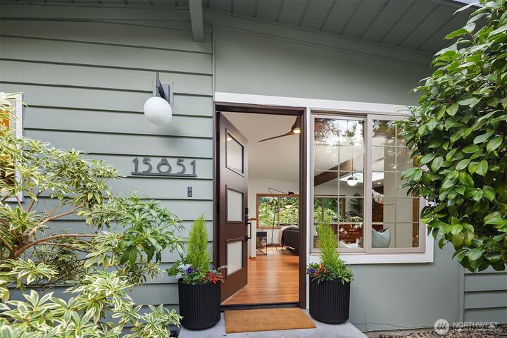 Property Photo: 15851 SE 12th Place WA 98008