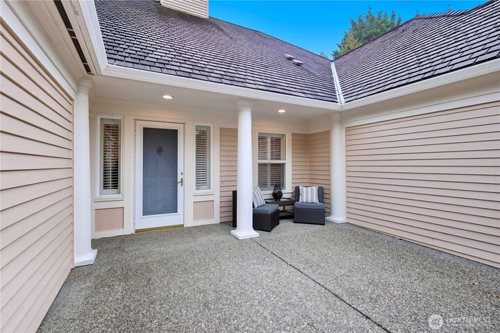Property Photo: 1248 108th Avenue NE WA 98004