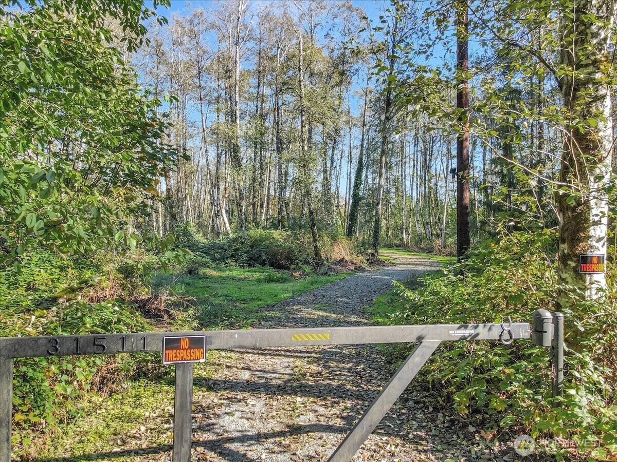 Property Photo: 31511 367th Avenue NE WA 98223