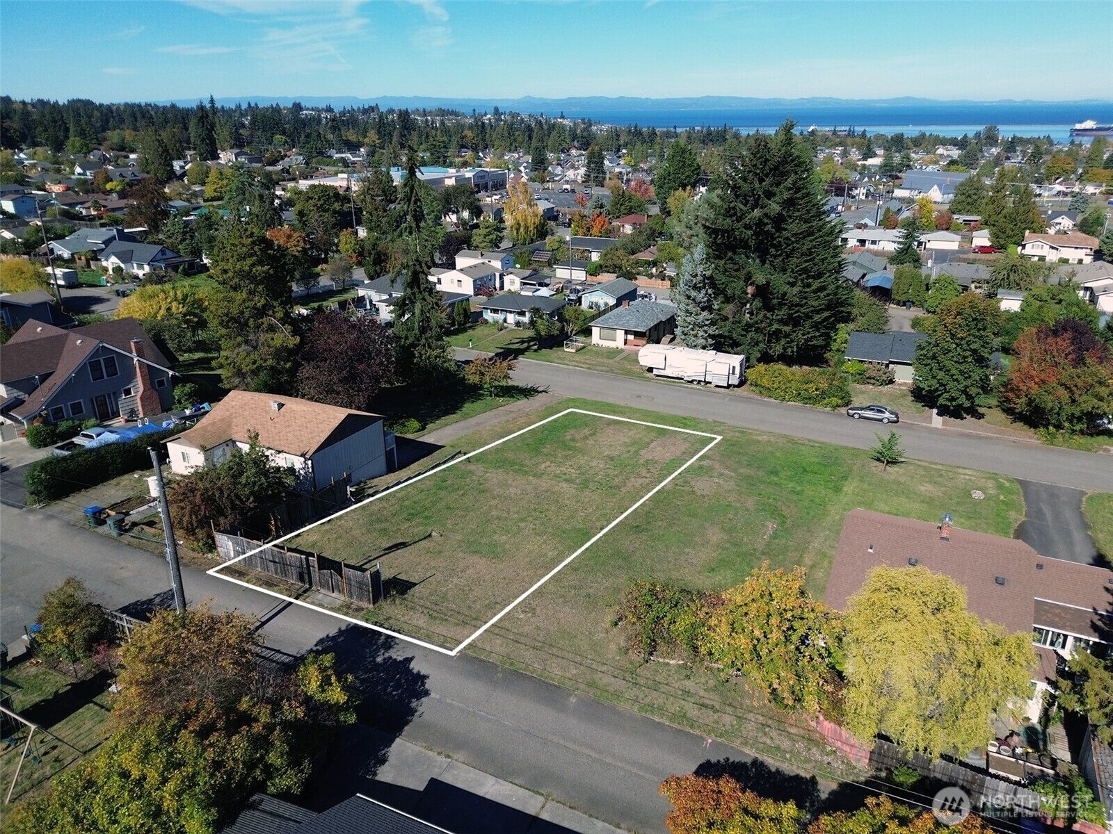 Property Photo: 218 Lopez Ave WA 98362