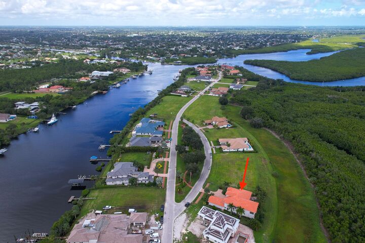 Property Photo:  174 SE Strada Tione  FL 34952