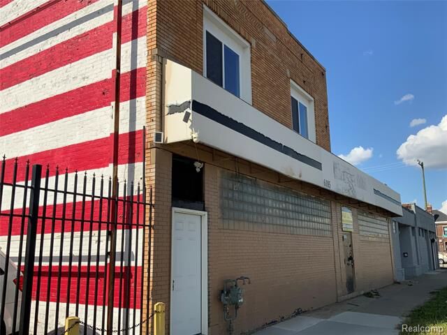 6185 Livernois Avenue  Detroit MI 48210 photo