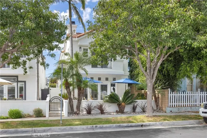 605 California Street  Huntington Beach CA 92648 photo