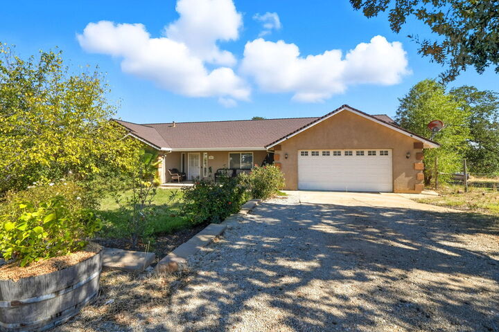 10095 Frazier Road  Redding CA 96003 photo