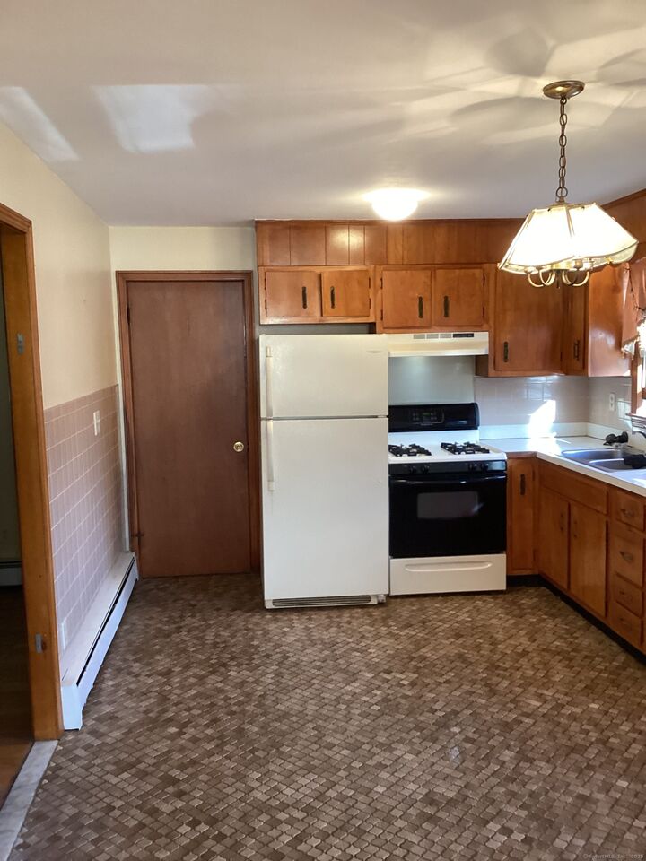 Property Photo:  124 Elizabeth Ann Drive  CT 06512 