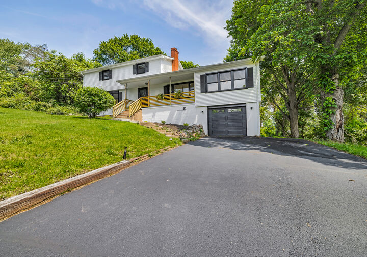 91 Jennifer Road  Hamden CT 06514 photo