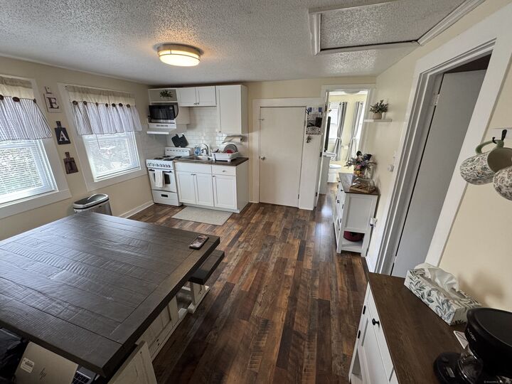 Property Photo: 1172 Meriden Waterbury Turnpike CT 06479