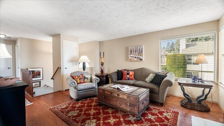 Property Photo: 914 E Calkins Dr . WA 99208