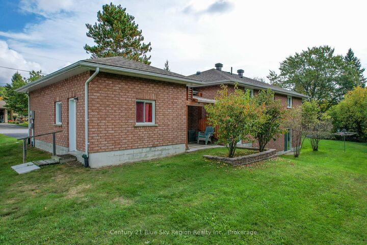 Property Photo:  363 Main Street  ON P0H 0A4