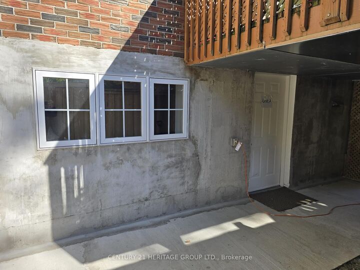 Property Photo: 65 Park Crescent Bsmt A ON L4E 3J5