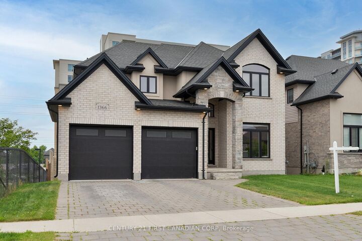 Property Photo: 1366 Thornley Street ON N6K 0B2