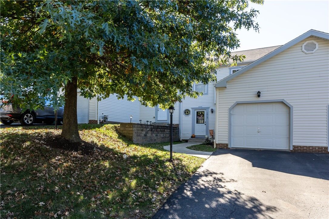 Property Photo: 1015 Rural Ridge Drive PA 15024