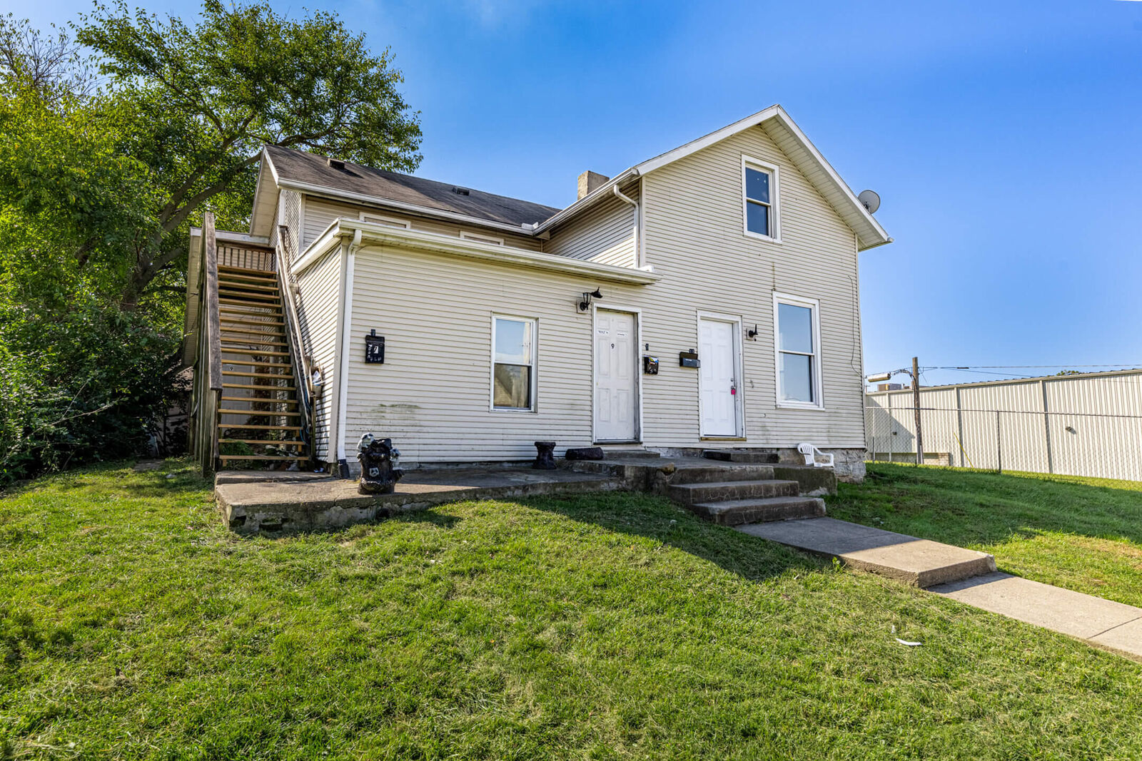 Property Photo:  7-11 W Mulberry  OH 45506 