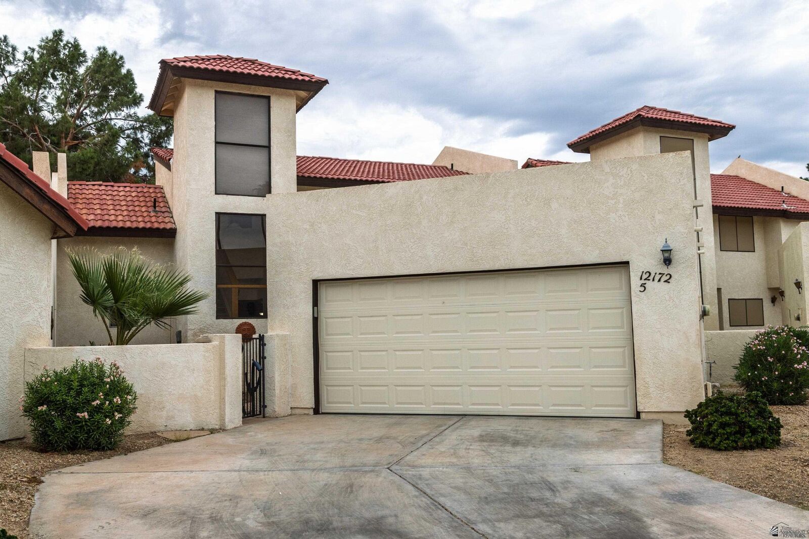 Property Photo: 12172 E Via Loma Vista #5 AZ 85367