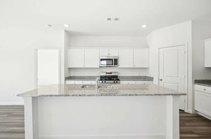 Property Photo:  136 Parrigin Cove  TX 78666 