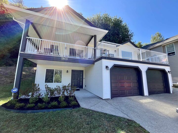 5800 Jinkerson Road  Chilliwack BC V2R 0C8 photo