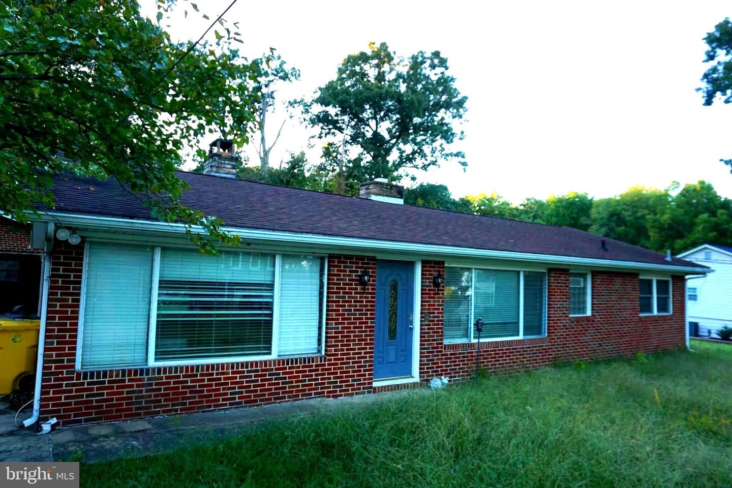 Property Photo: 7948 Oak Road MD 21122