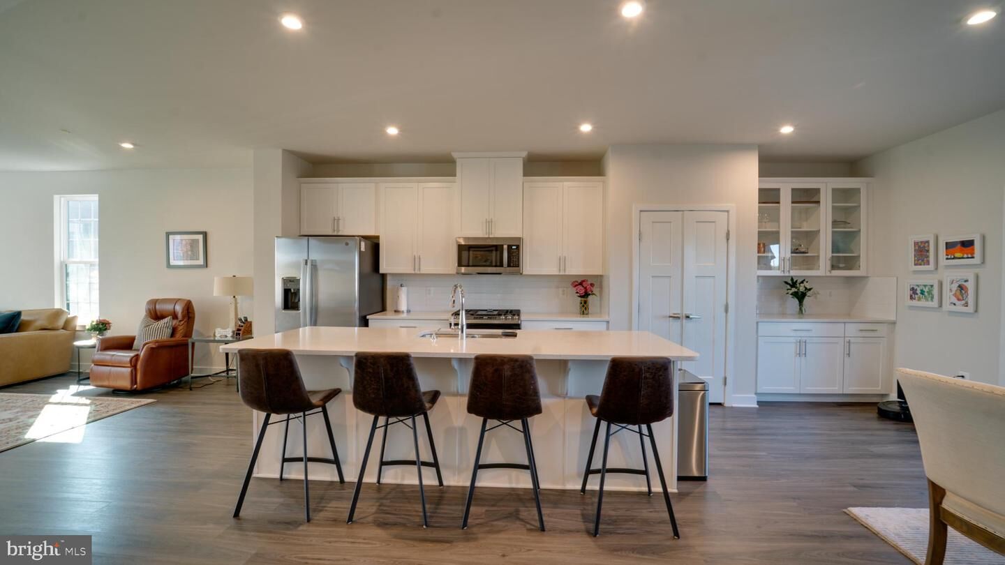 Property Photo: 2630 Jetstream Road VA 20171