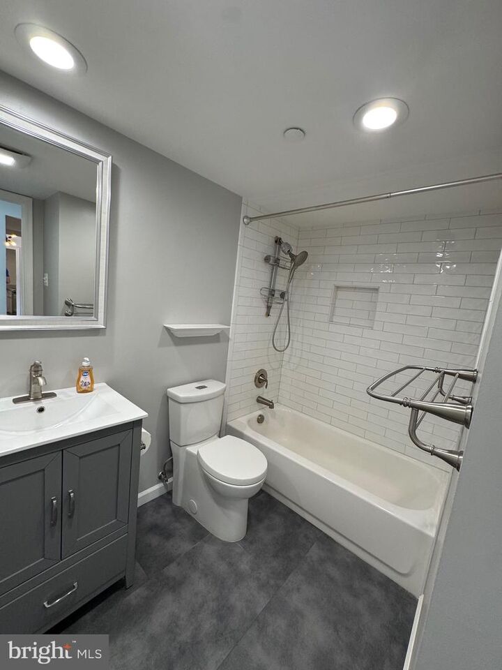 Property Photo: 1301 N Courthouse Road 1401 VA 22201