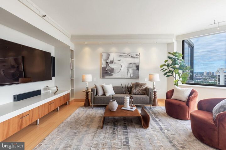 Property Photo: 202 W Rittenhouse Square 10 2703-04 PA 19103