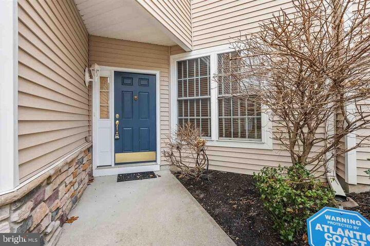 Property Photo:  809 Turnberry Court  NJ 08210
