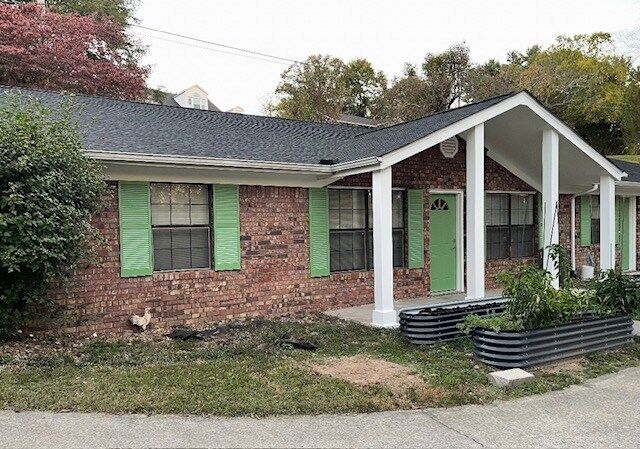 Property Photo: 2502 Hillview Drive GA 30721