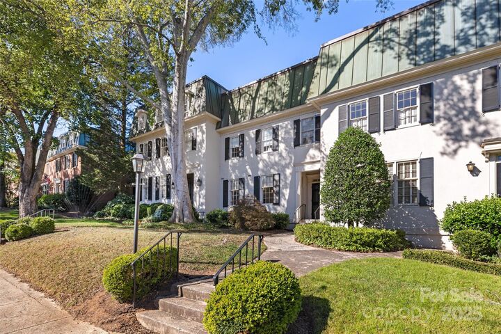 153 Perrin Place 153  Charlotte NC 28207 photo