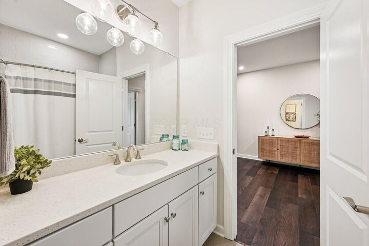 Property Photo: 5050 Green Vista Crossing OH 43065