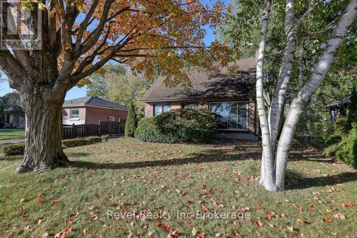 Property Photo:  46 Aileen Drive  ON N4S 4A1