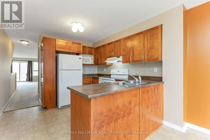 Property Photo:  896 Longfields Drive 5  ON K2J 5K6 