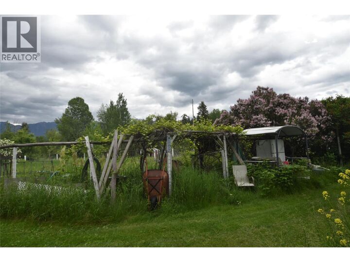 Property Photo: 5057 Bradford Road BC V0B 2E0