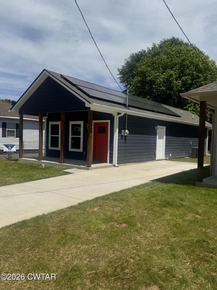 Property Photo:  103 Dempster Street SE  TN 38301 