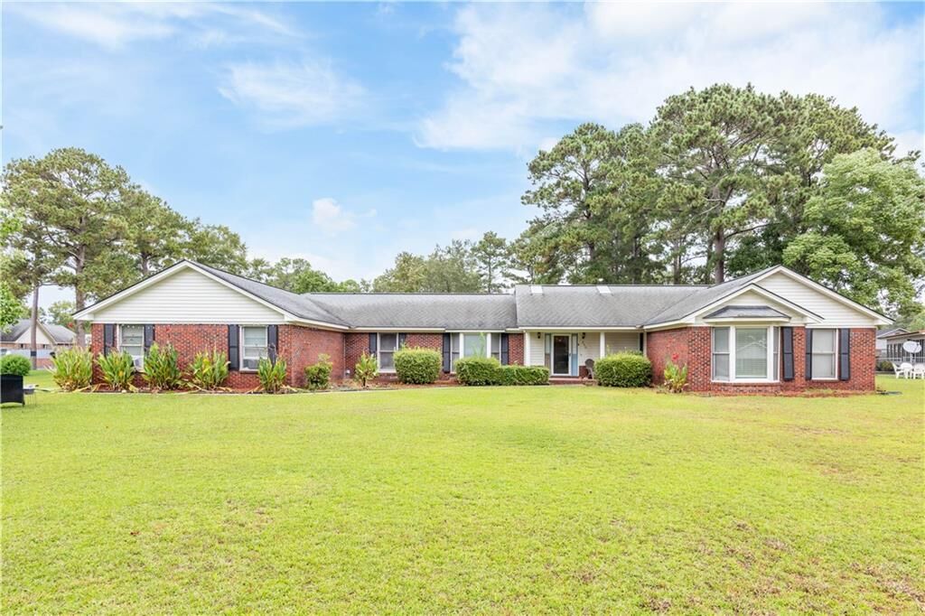 Property Photo:  210 Irwinton Drive  AL 36027