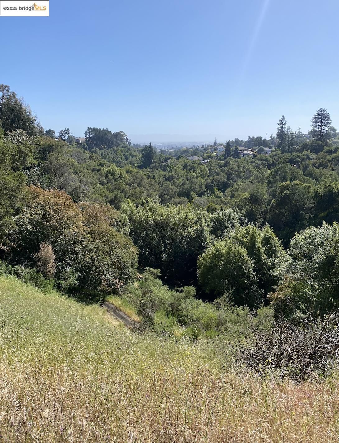 Property Photo: 4145 Oak Hill Rd CA 94605