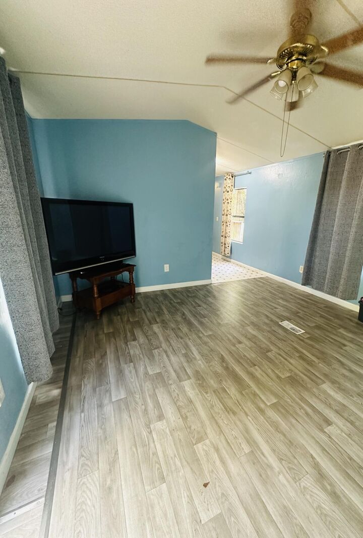 Property Photo: 1980 Williams Ditch Road FL 32533