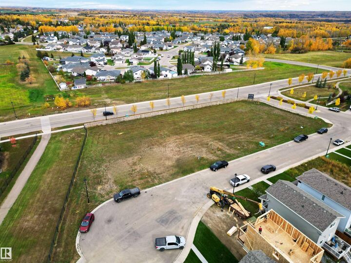 Property Photo:  4006 & 4008 42 Avenue  AB T7A 0B4 