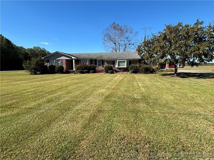 Property Photo: 3553 Hayfield Road NC 28395