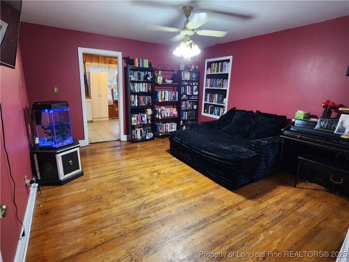 Property Photo:  1108 E 10th Street  NC 28358 