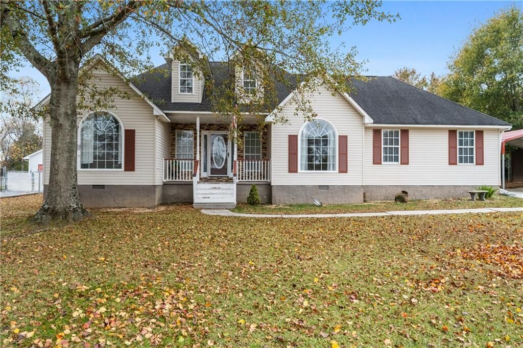 Property Photo: 22 Valley Creek Drive SW GA 30120