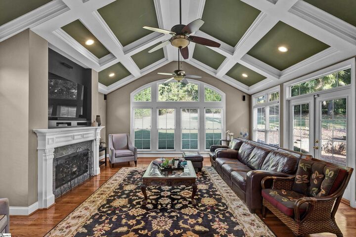 Property Photo: 890 Acorn Ridge Place SC 29301