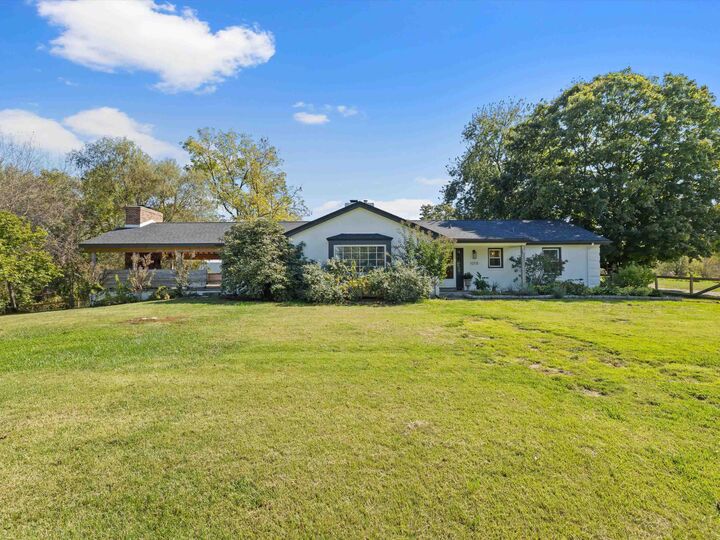 1018 Alves Ferry Rd.  Henderson KY 42420 photo