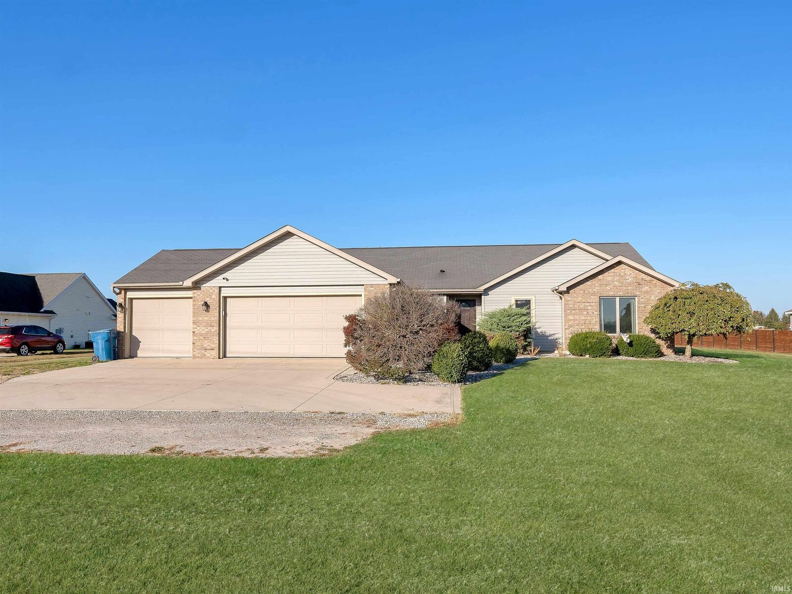 Property Photo: 4562 County Road 35 IN 46706