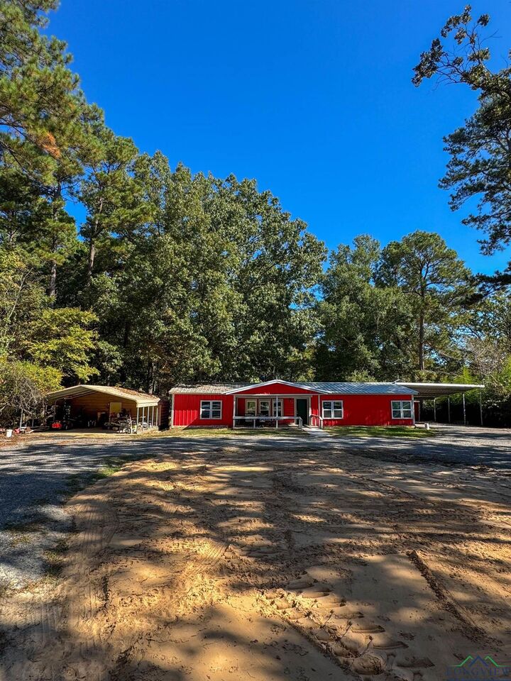 7419 N State Line Road  Karnack TX 75661 photo