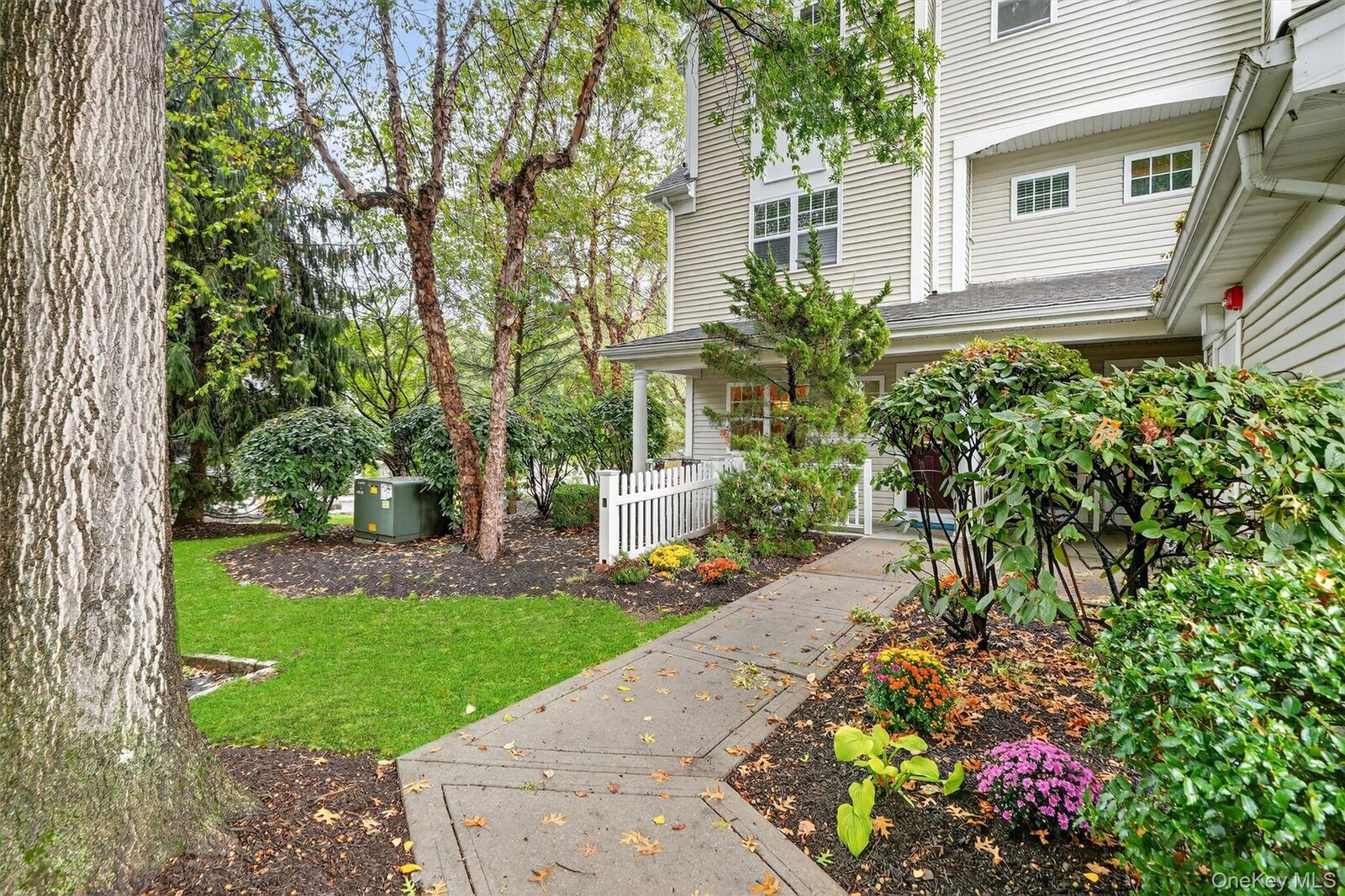 Property Photo:  111 Viewpoint Terrace  NY 10566 