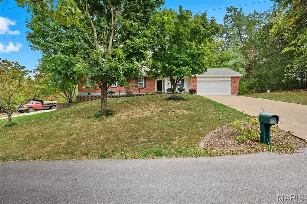 Property Photo:  6 Cedarbrook  MO 63028 